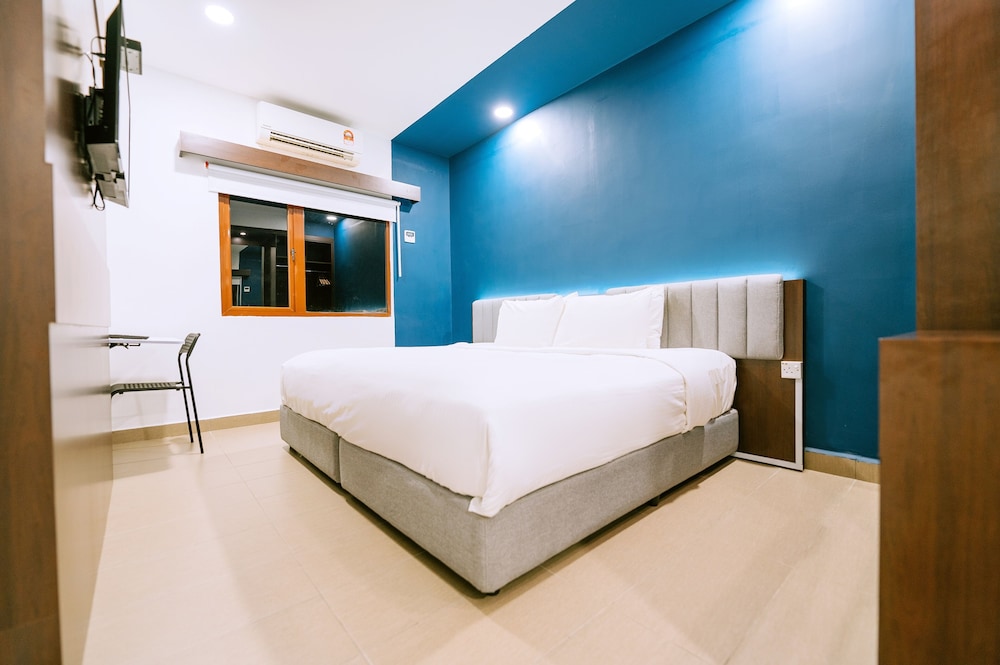 Standard Room, 1 King Bed - Photo 14