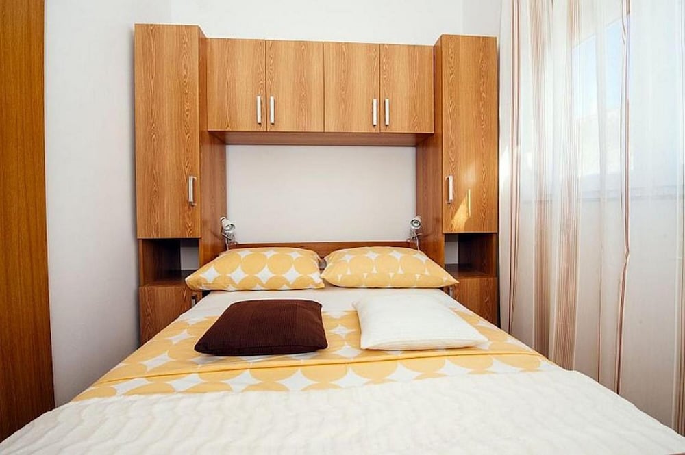 Basic Apartment