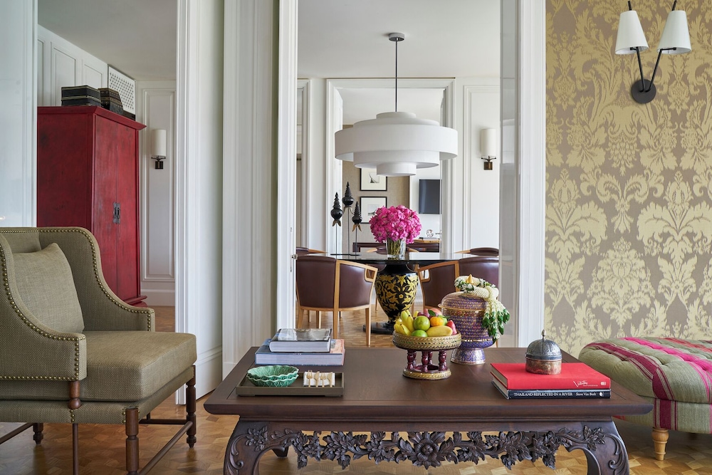 Suite (Erawan)