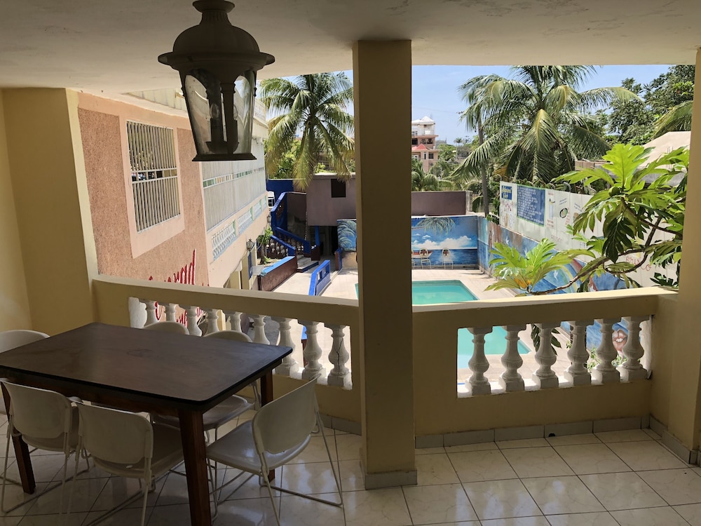 Signature Suite, 1 King Bed, Terrace, Pool View photo 2