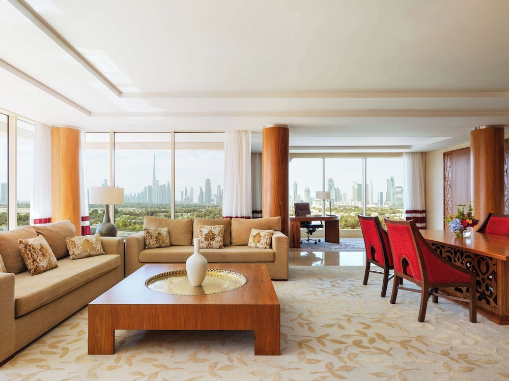 Suite (Diplomatic - Skyline View) - Photo 1