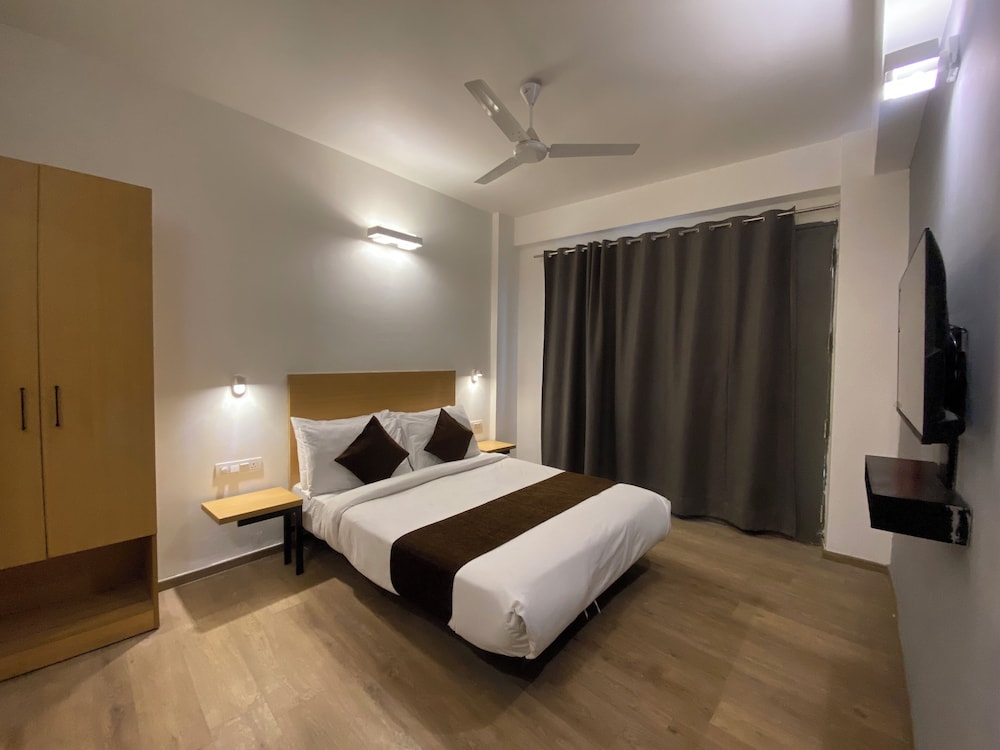 Superior Double Room, City View photo 1
