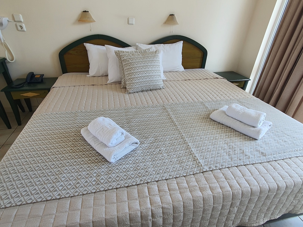 Comfort Apartment, 1 Bedroom, Balcony, Partial Sea View photo 1