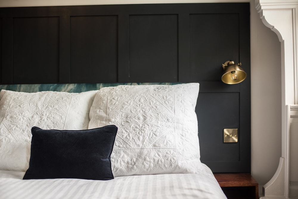 Double Room, Ensuite - Photo 1