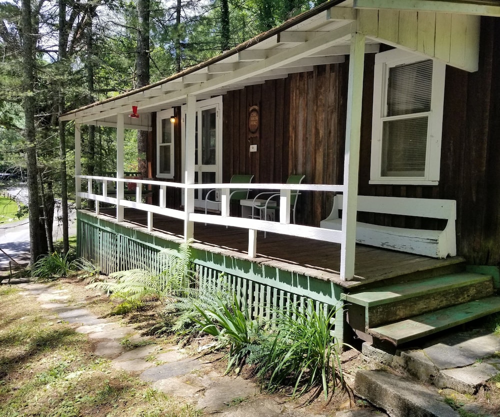 Cabin, 2 Bedrooms photo 1