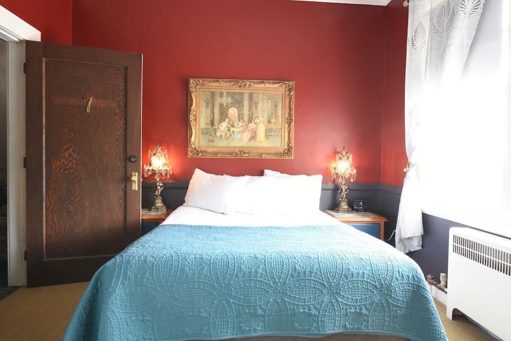 Superior Room, 1 Queen Bed, Non Smoking, Ensuite photo 2