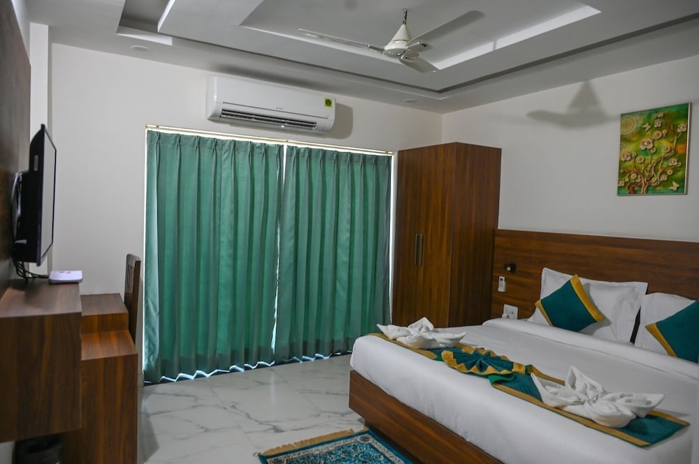 Club Room photo 2