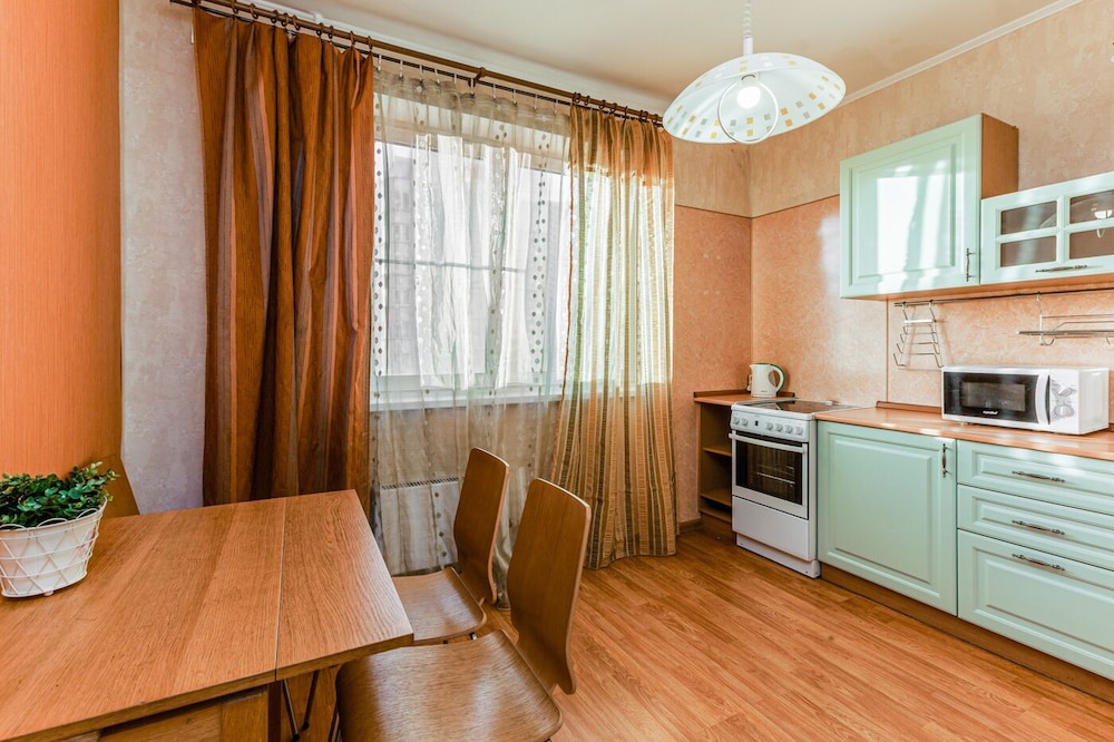 Apartment photo 2