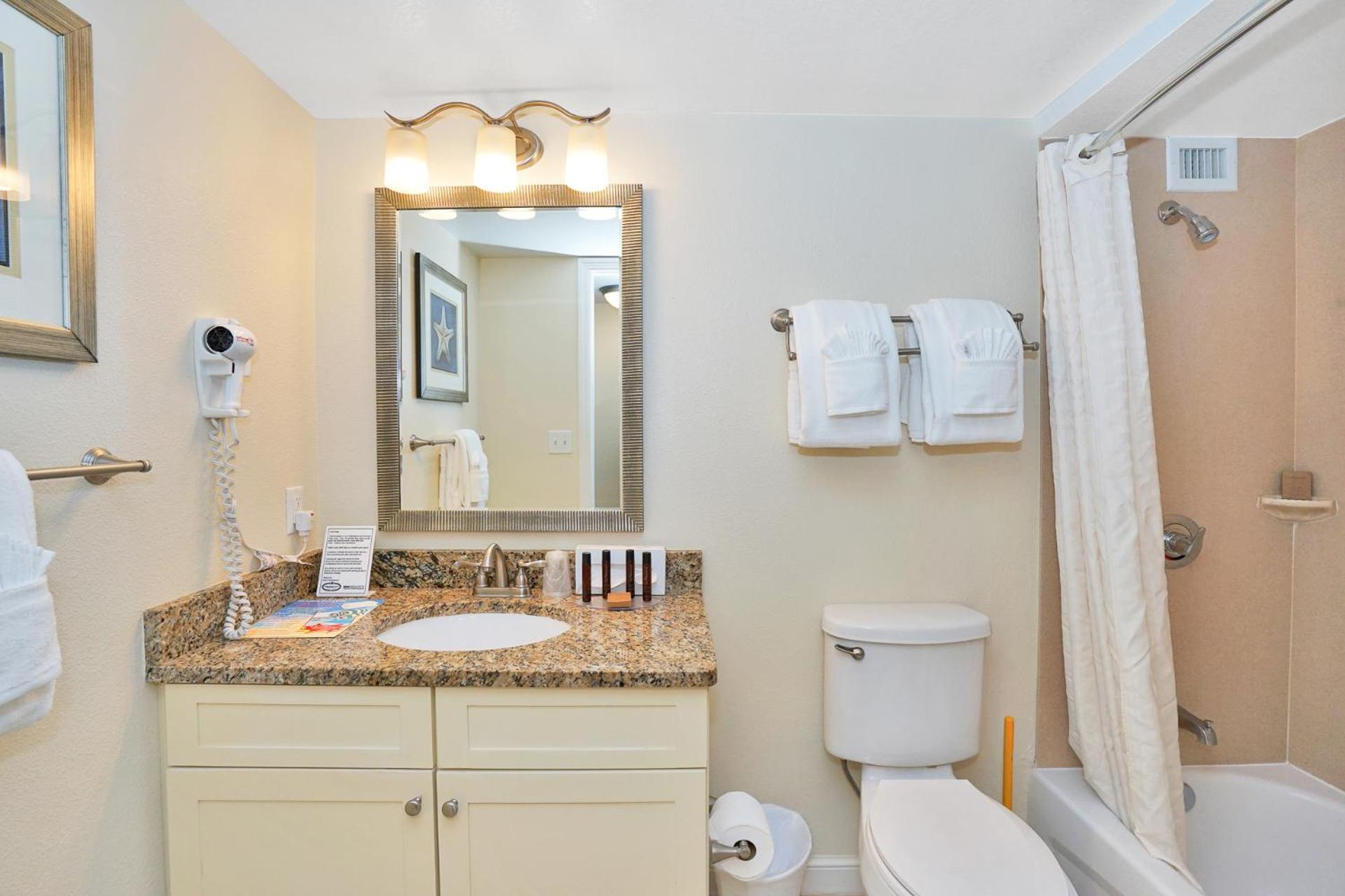1 Queen Bed, Ocean View - Photo 14