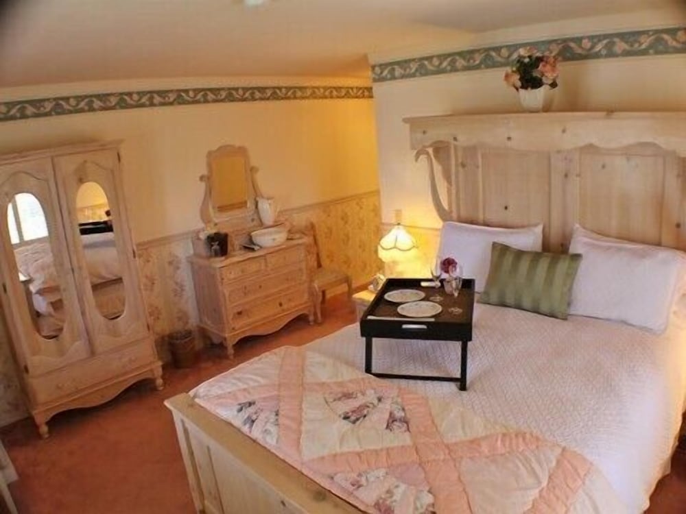 Honeymoon Suite (Aurora One) photo 3