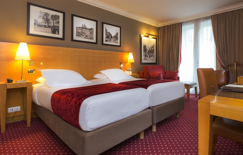 Superior Triple Room photo 2