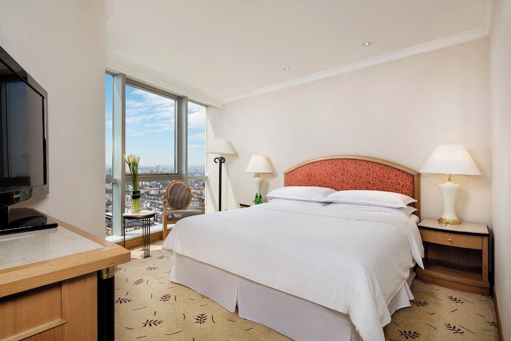 Junior Suite, 1 Bedroom - Photo 1