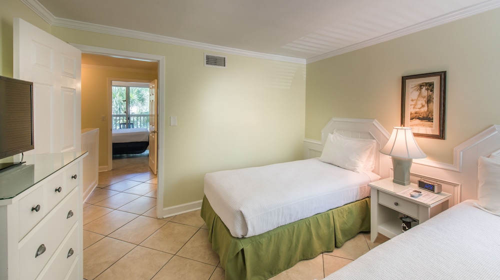 Villa, 2 Bedrooms (Oceanside) photo 2