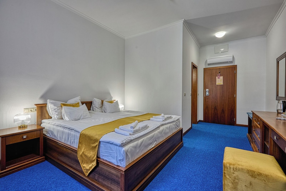 Royal Double Room