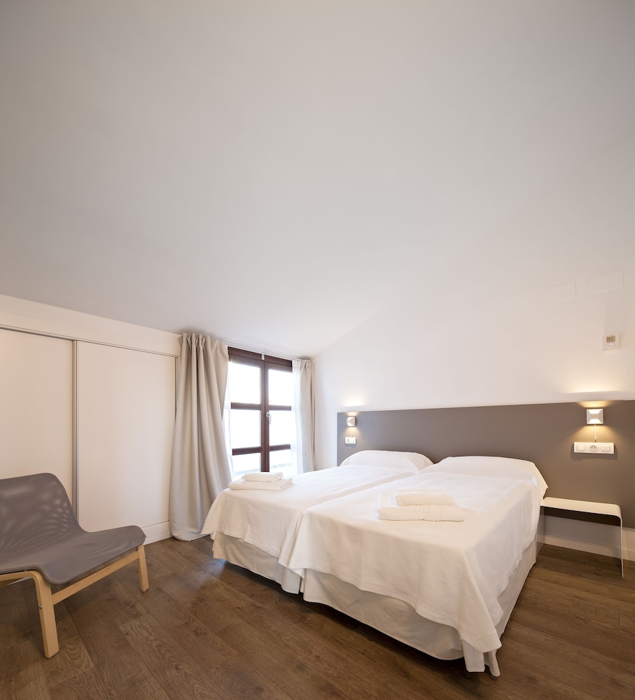 Deluxe Penthouse, 3 Bedrooms, Private Pool photo 2
