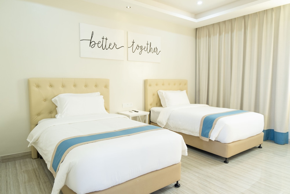 Executive Double Room, 2 Double Beds, Refrigerator, City View