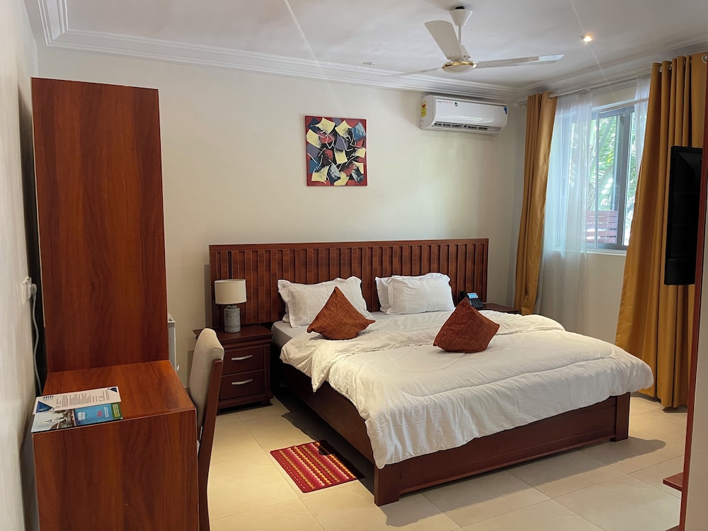 Comfort Single Room, Balcony, Courtyard View