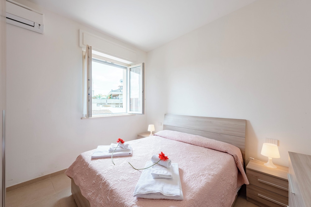 Family Apartment, Multiple Bedrooms (Suite 3 Ondina Viareggio 200m from) photo 1