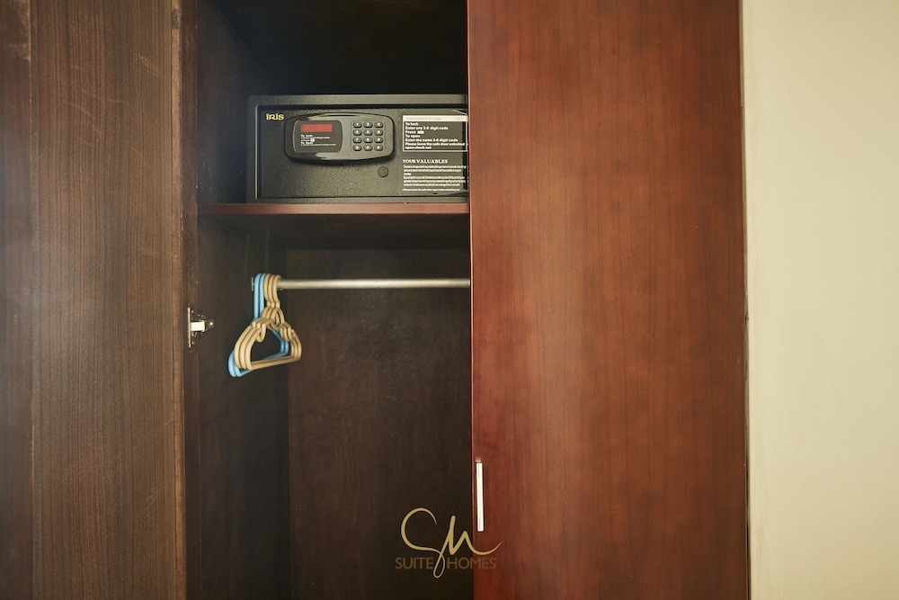 Deluxe Suite photo 2