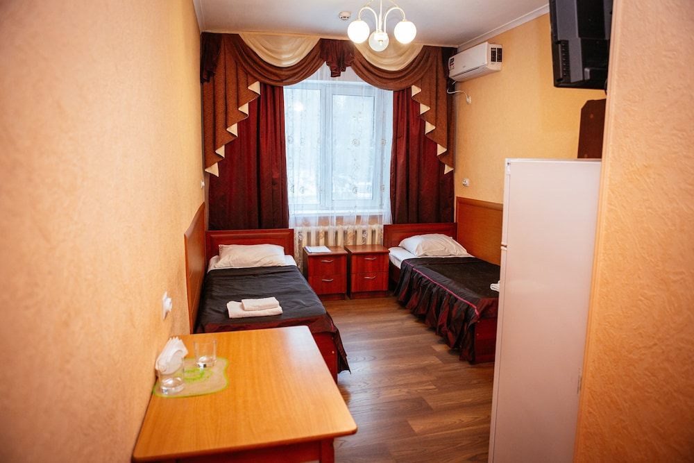 Standard Twin Room, 2 Twin Beds, Non Smoking photo 3