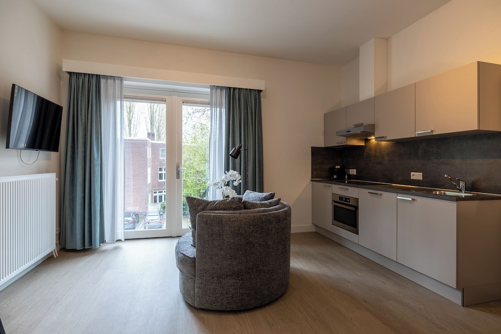 Deluxe Apartment, City View photo 1