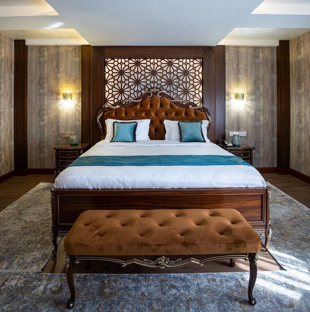 Premium Suite - Photo 3