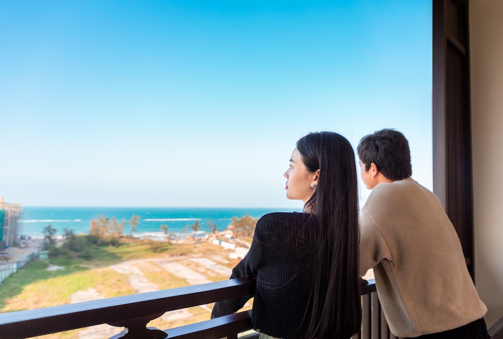 Premier Suite, Balcony - Photo 5