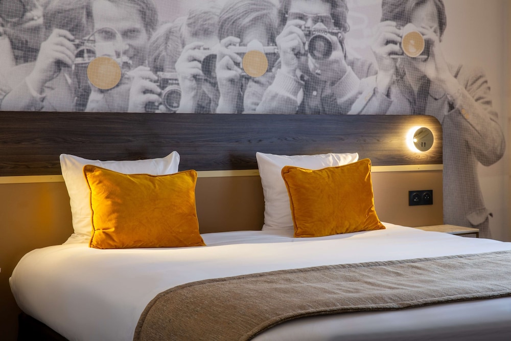 Superior Room, 1 King Bed, Non Smoking (Twin bed on request) - Photo 3