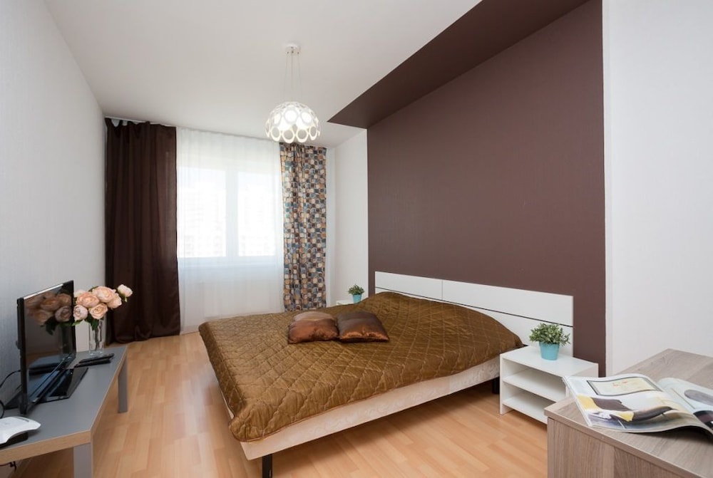 Apartment on Stepana Razina, 122-215 photo 1
