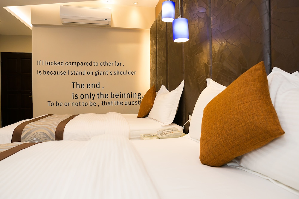 Elite Quadruple Room photo 2