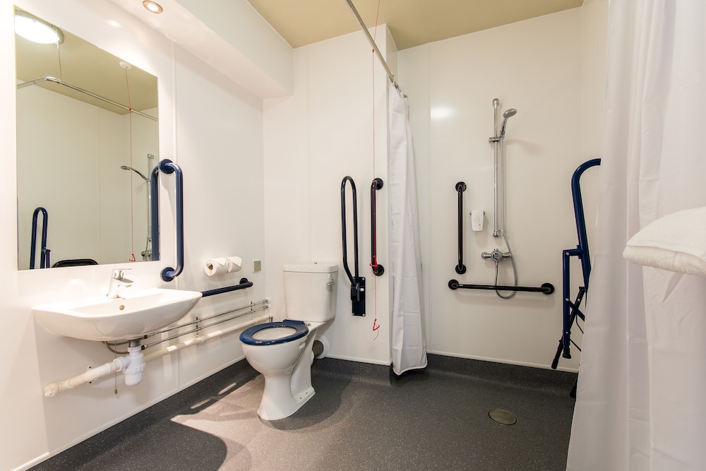 Double or Twin Room, Accessible - Photo 4