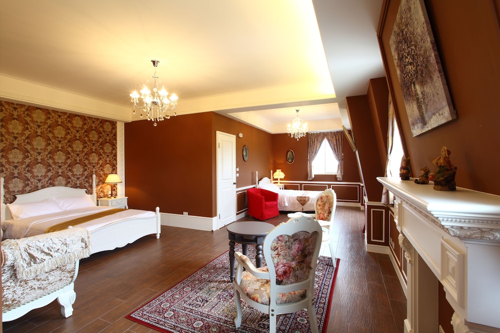 Deluxe Quadruple Room photo 1