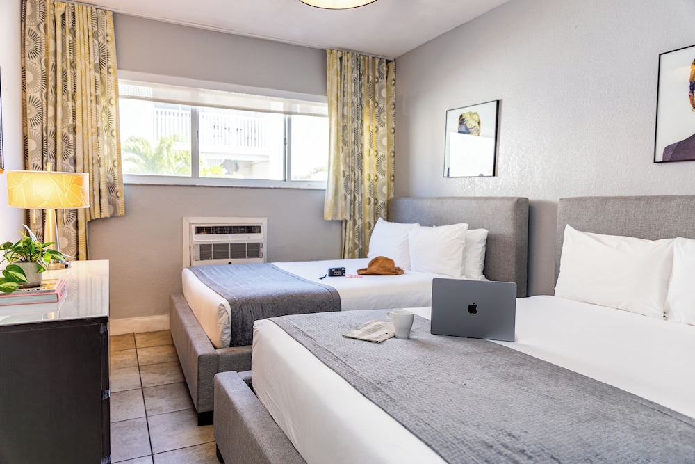 One Bedroom Double Queen Suite