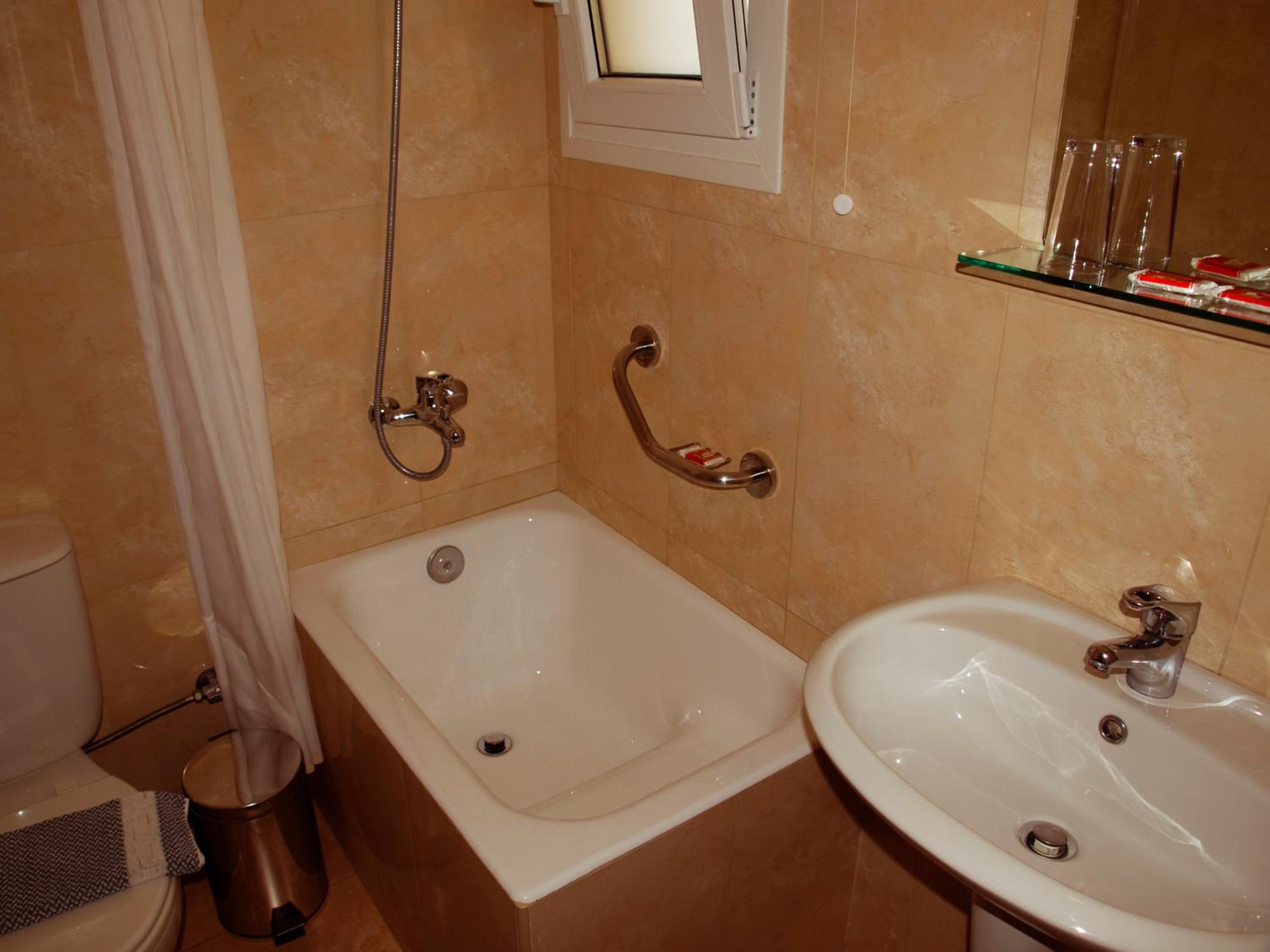 Budget Double or Twin Room photo 1