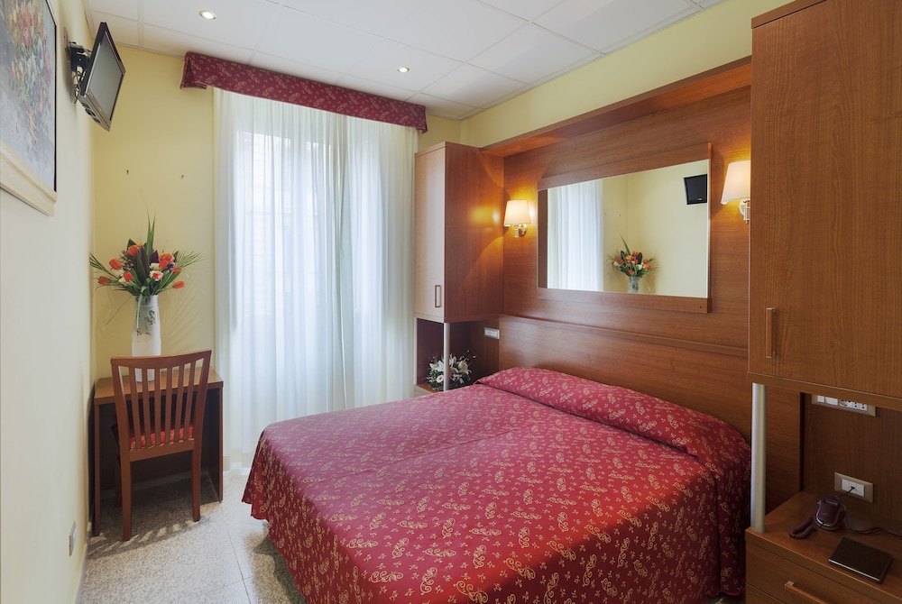 Double or Twin Room photo 1