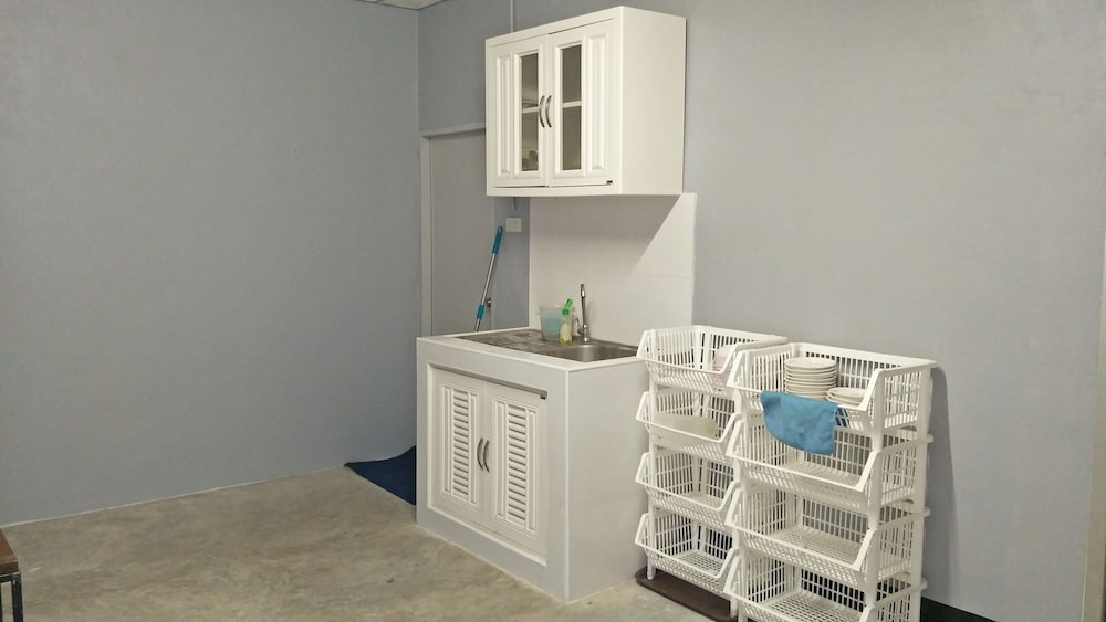 3-Bedroom House photo 2