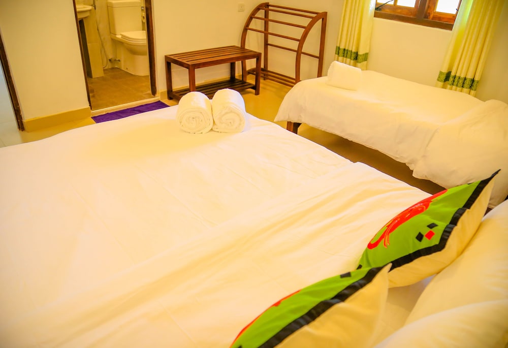 Deluxe Triple Room, Multiple Beds, Accessible, Hill View photo 2