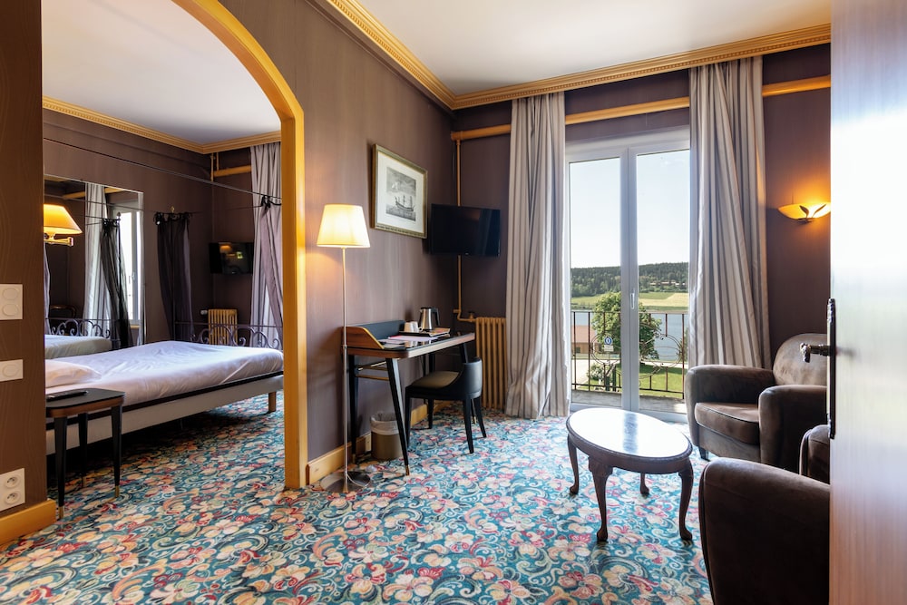 Suite, Lake View photo 1