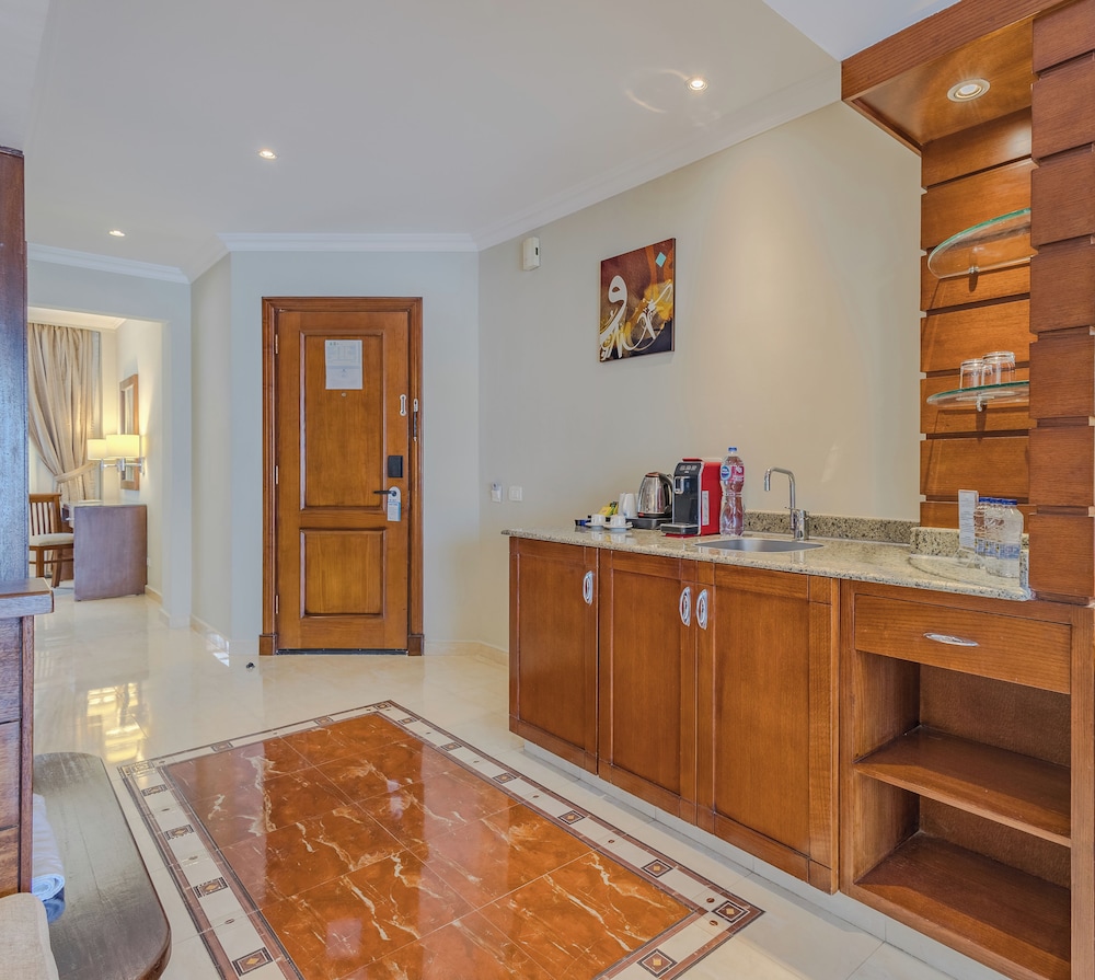 Premium Jacuzzi Suite (Adults Only)