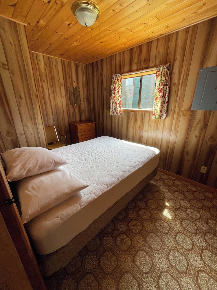Standard Cottage, 2 Bedrooms, Lake View photo 2