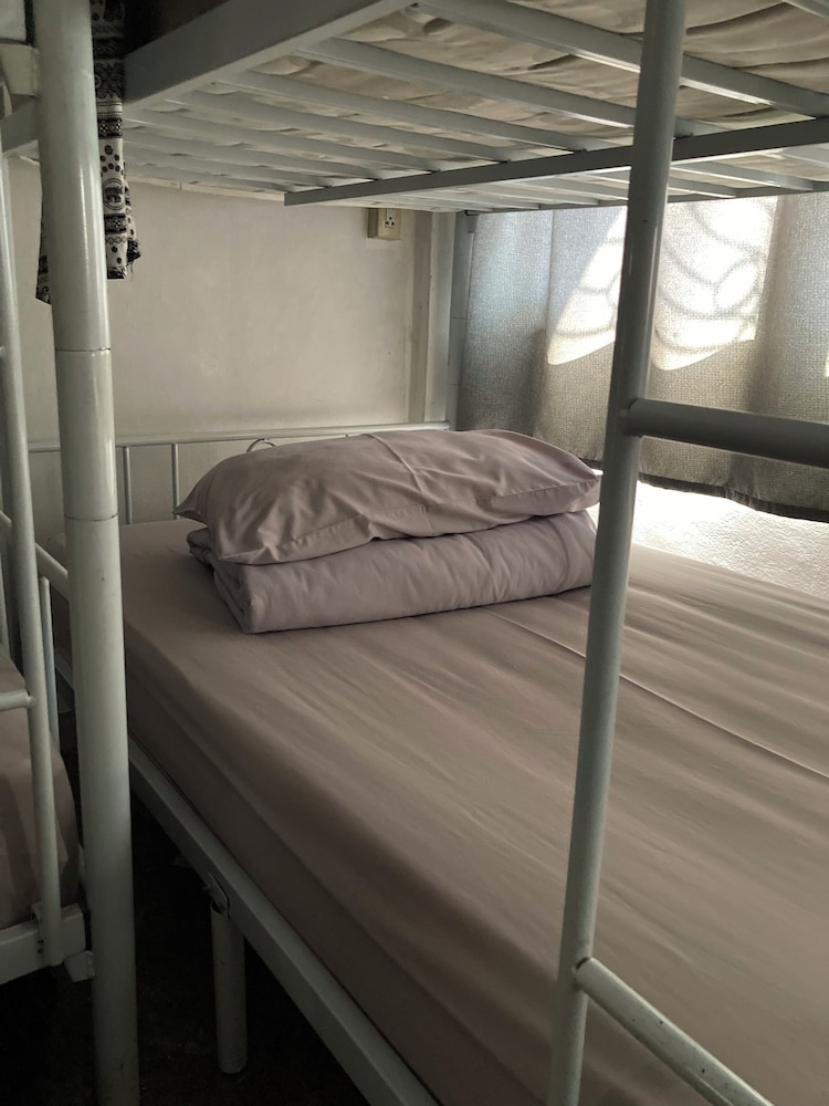 Economy Shared Dormitory, Mixed Dorm, City View photo 1