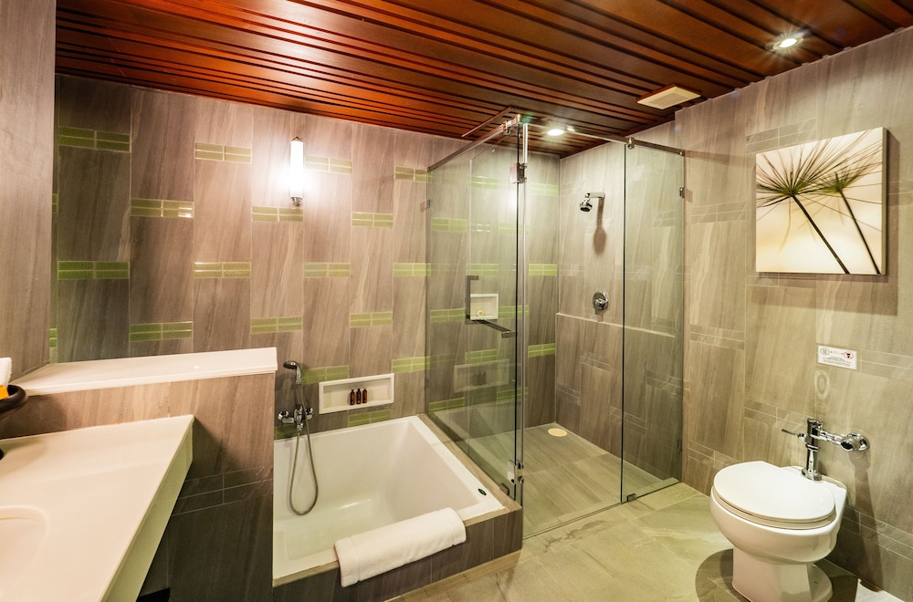 Premier Natural King Room - Photo 5