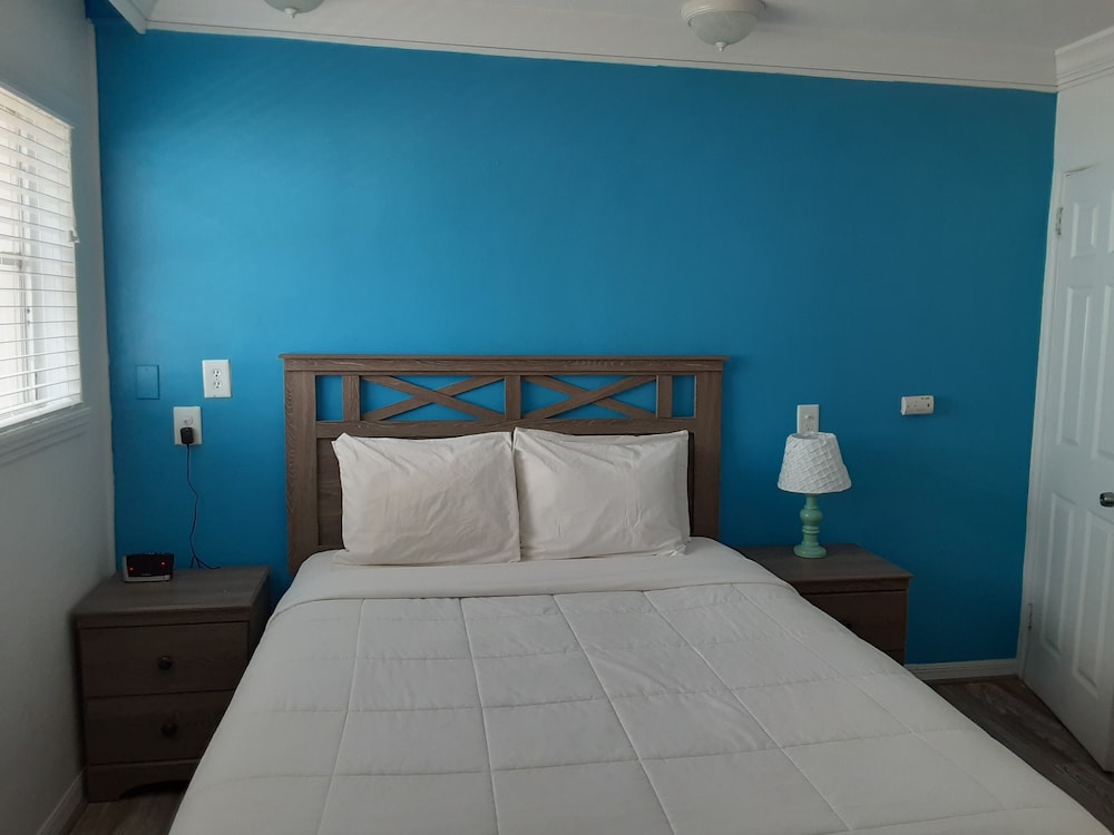 Suite, 1 Queen Bed With Sofa Bed