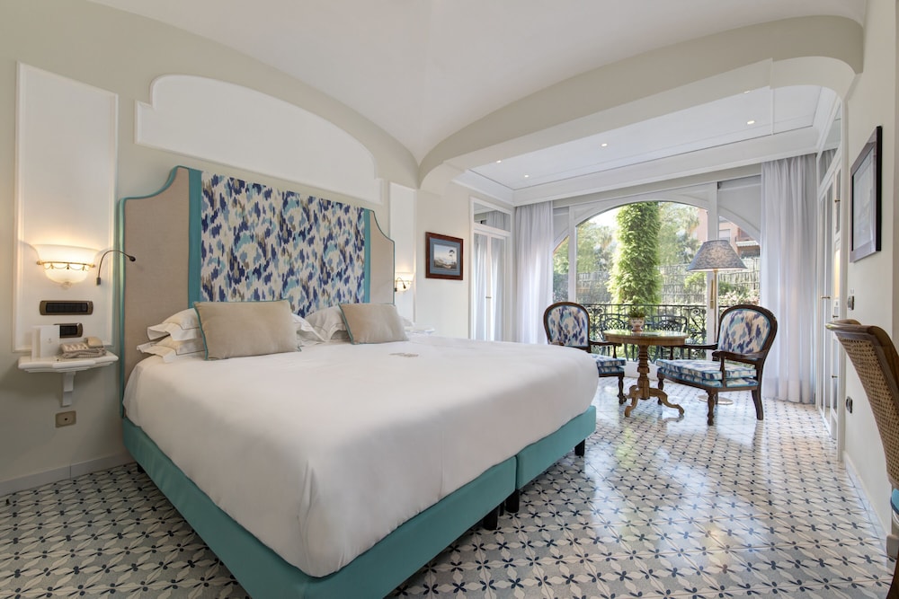Classic Double or Twin Room, Balcony, City View - Photo 1