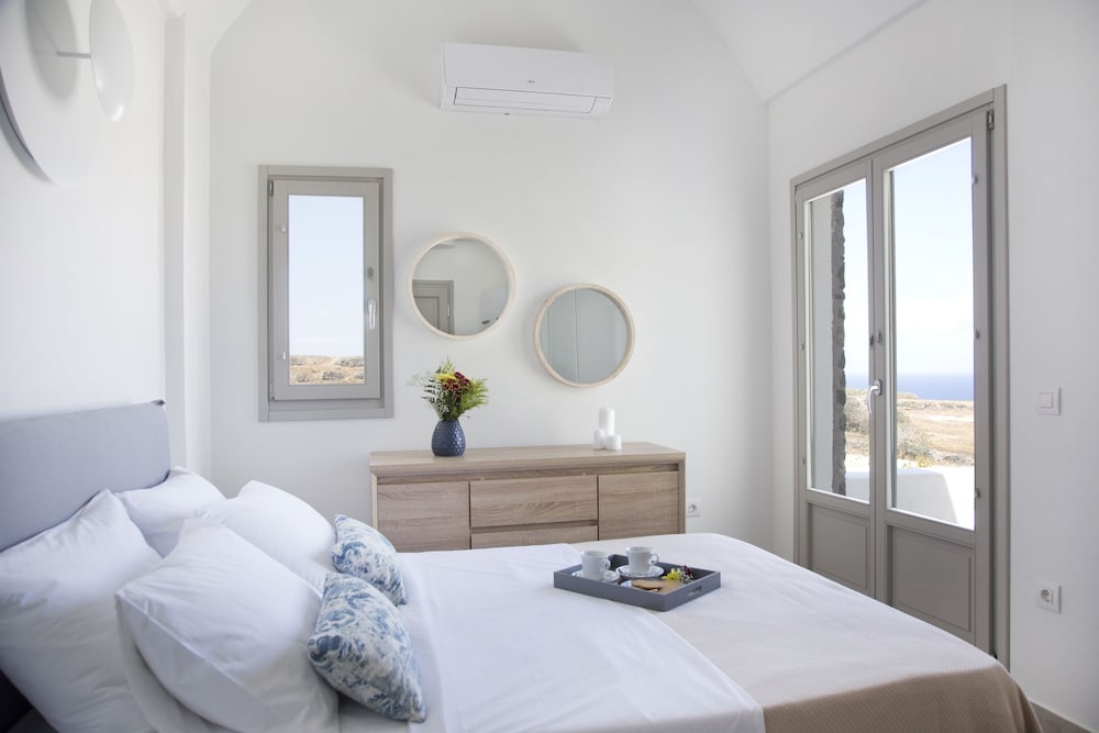 Honeymoon Suite, Hot Tub, Sea View