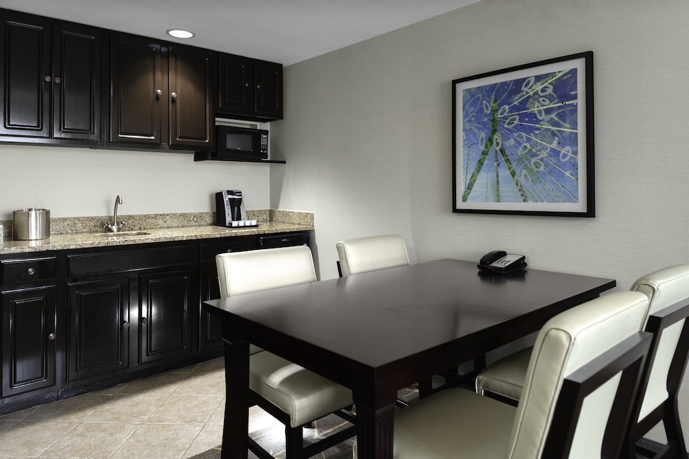 Suite, 1 King Bed (Additional Living Area) - Photo 5