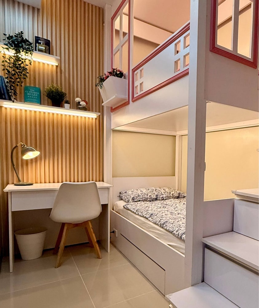 Condo, 2 Bedrooms, Accessible photo 2
