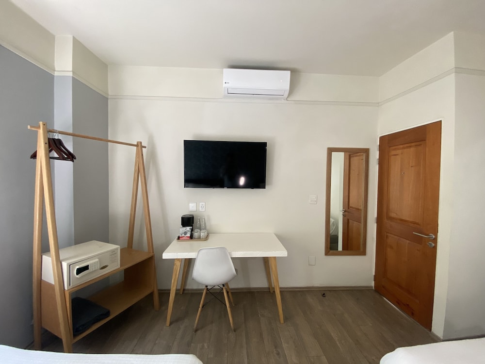 Double Room - Photo 6