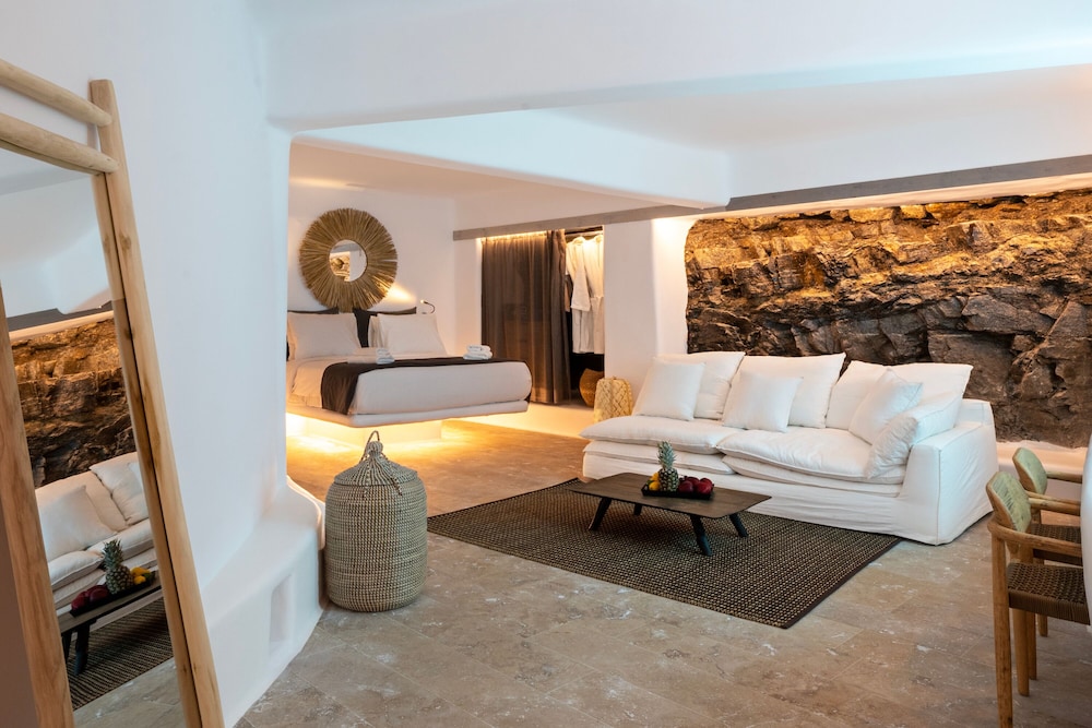 Underwater View Superior Suite