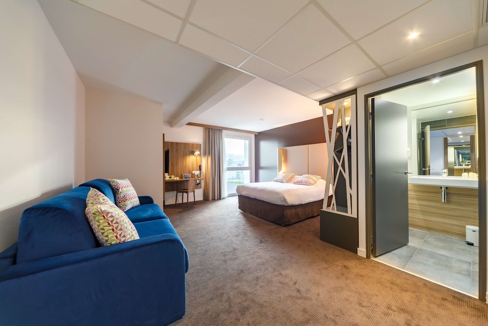 Standard Room, Multiple Beds - Photo 4
